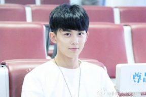 娱乐吃瓜君吴磊热巴